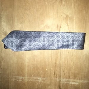 Light blue tie
